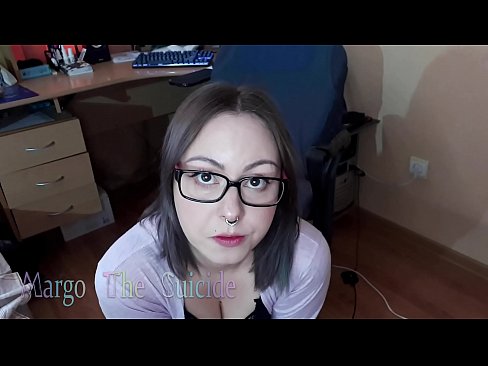 ❤️ Fata sexy cu ochelari suge adânc Dildo în fața camerei de filmat ️  at ro.porno24-7.ru